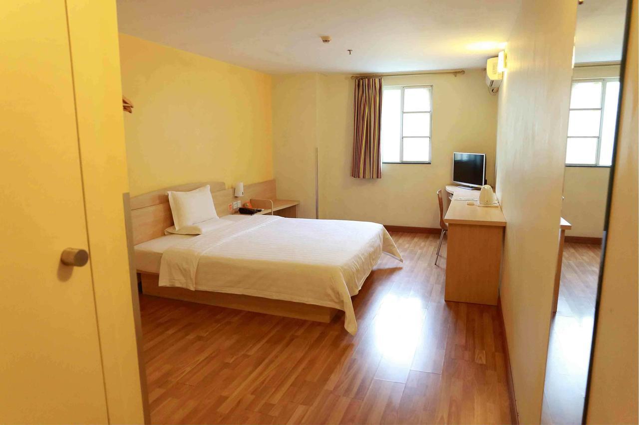 7Days Inn Wuhan Zhuankou Development Zone Jianghan University Oda fotoğraf