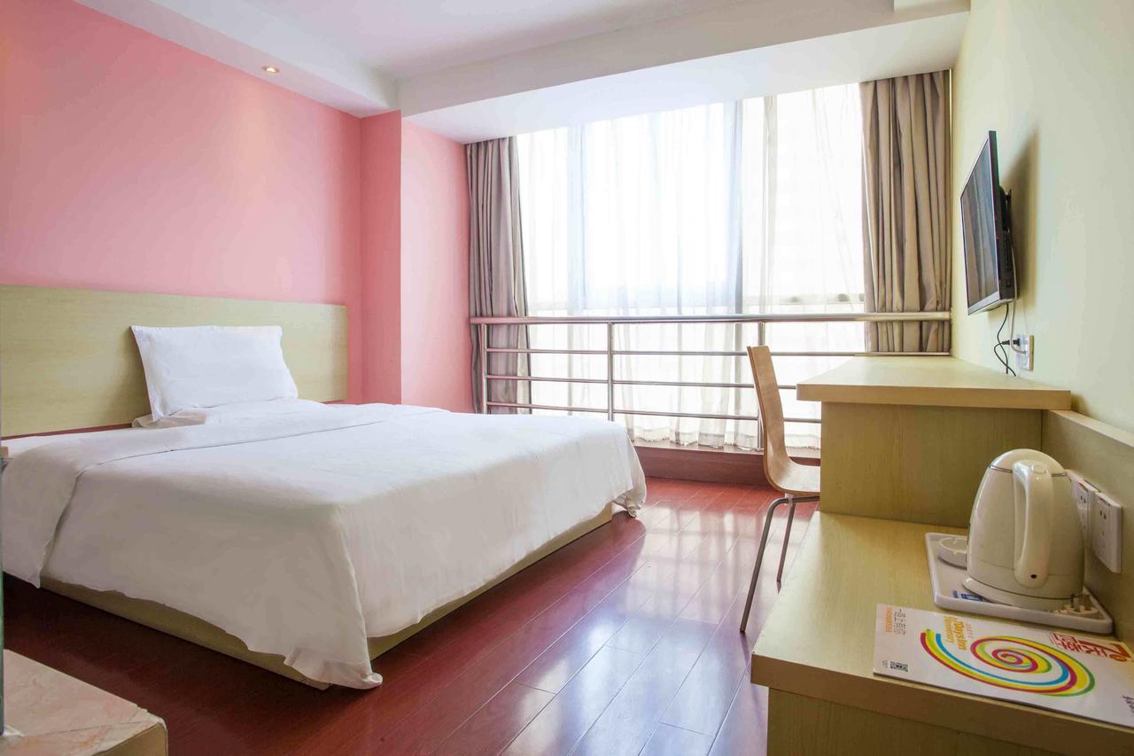7Days Inn Wuhan Zhuankou Development Zone Jianghan University Oda fotoğraf